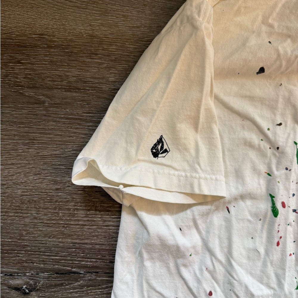 Vintage Volcom White Graphic T-Shirt - Picture 4 of 4